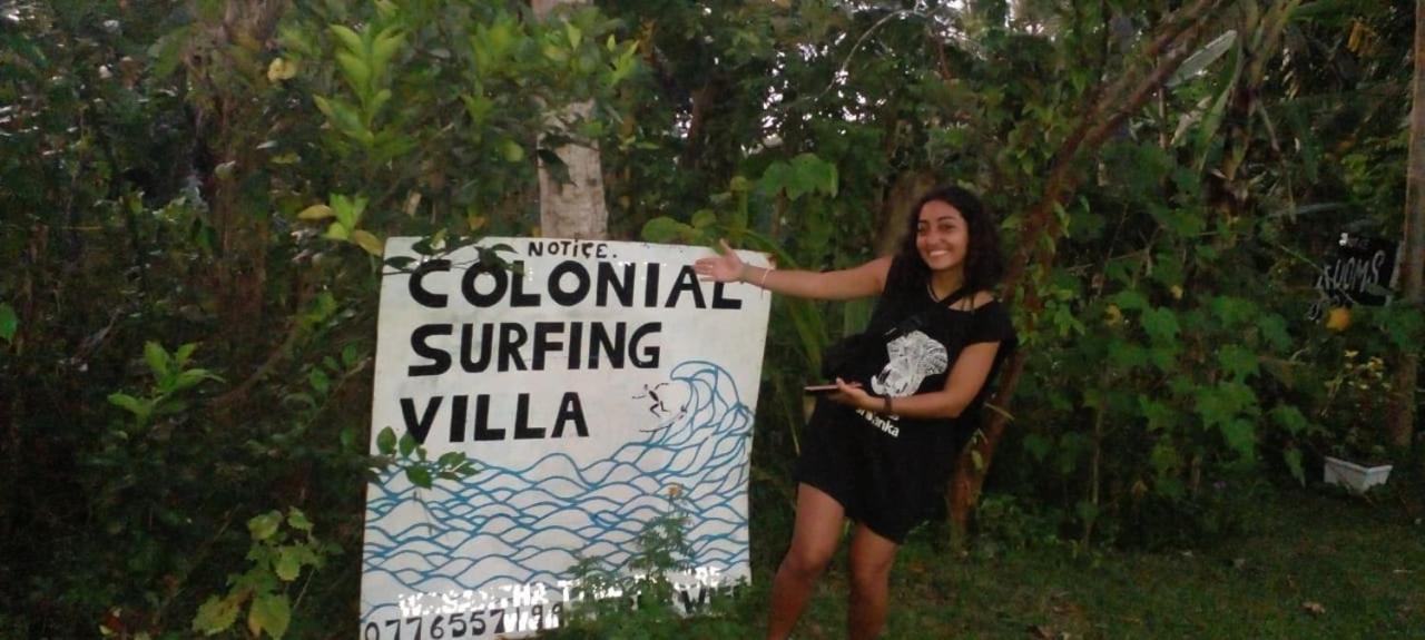 Colonial Surfing Villa Hostel & Home Stay Midigama East Pokoj fotografie