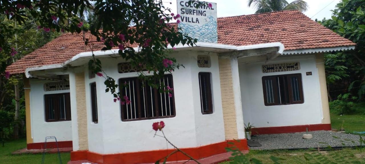 Colonial Surfing Villa Hostel & Home Stay Midigama East Exteriér fotografie